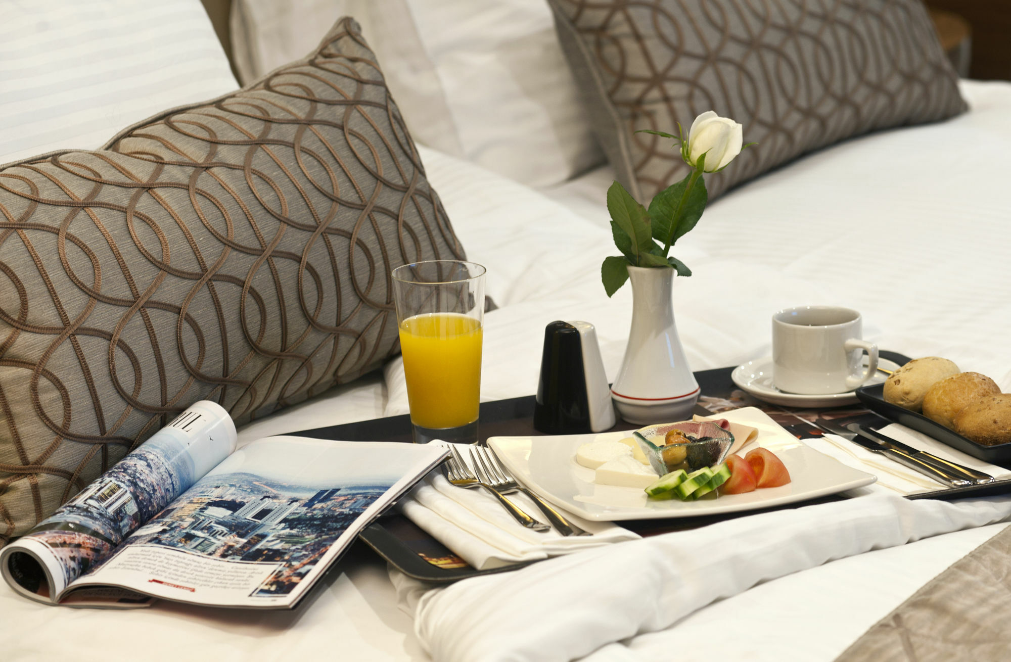 Cevahir Hotel Istanbul Asia Exterior foto Room service